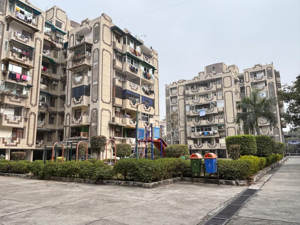 blocks-in-mount-everest-society